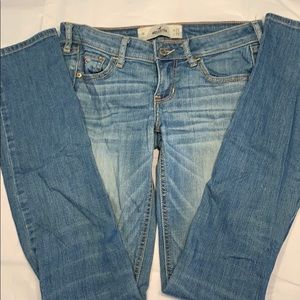 Hollister Blue Jeans - (Size-1R, W-25, L-33)